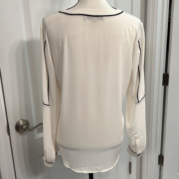 LOFT women’s cream & black trim blouse holiday/work - size small - Picture 4 of 8
